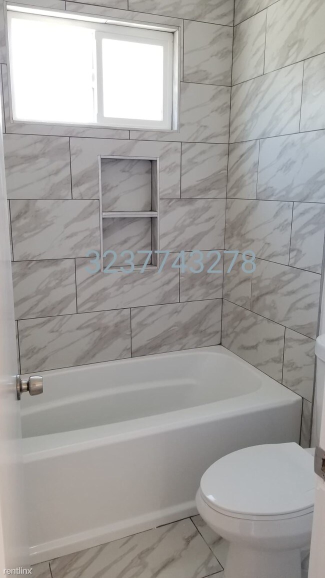 Foto del edificio - 1 br, 1 bath  - 2611 Bellevue Ave