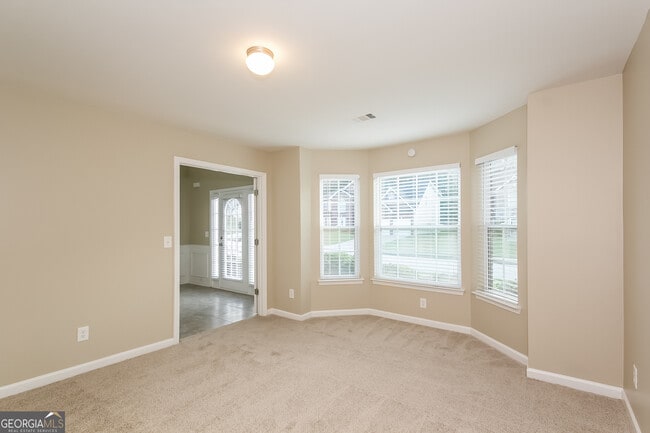 Foto del edificio - 6318 Shell Dr SW