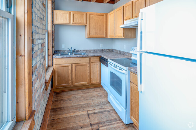 Kitchen - Hawks Nest Apartments