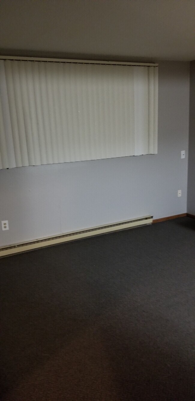 Sala de estar - 3105 15th Ave NW