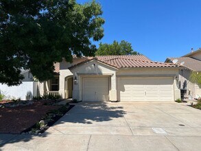 Building Photo - 3917 Dragoo Park Dr
