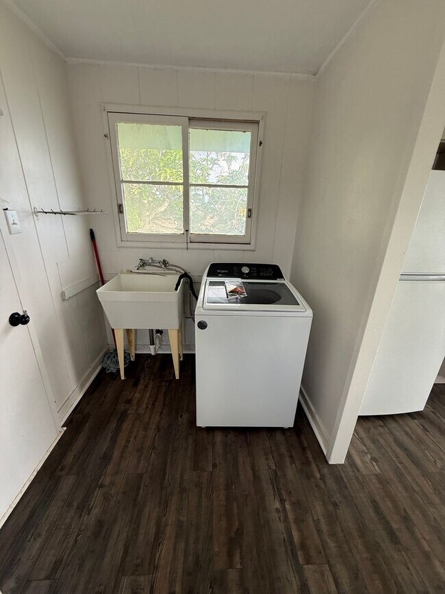 Foto del edificio - For Rent – 2BR / 1BA Home with Stunning Kahala Mountain View