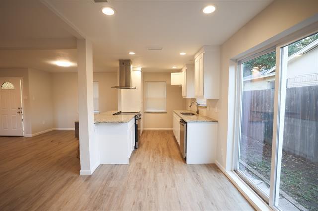 Foto del edificio - 4117 Lindenwood Ln