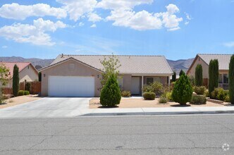 Building Photo - 71579 Sunnyvale Dr