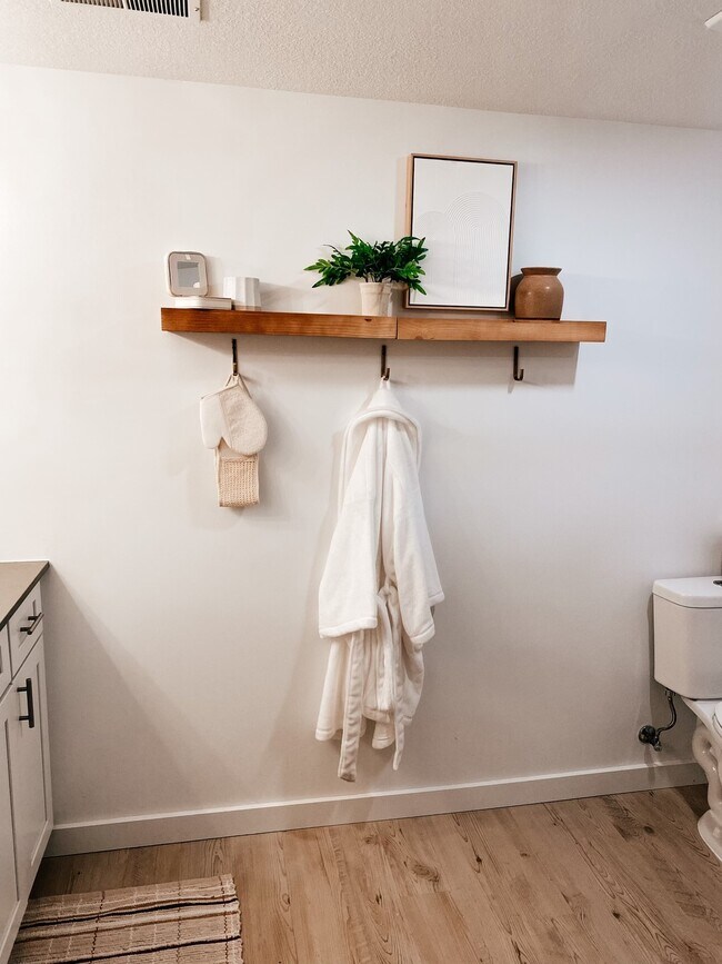 Modelo de baño 1 - Yugo Champaign South 3rd Lofts