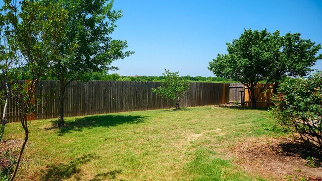Building Photo - Spacious 5 Bedroom Home in Reserve at Westcreek