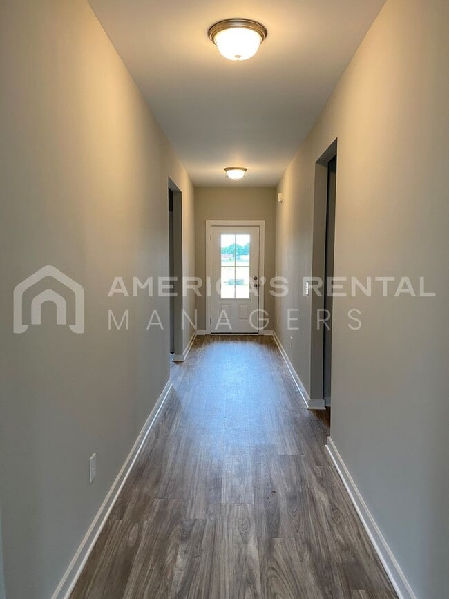 Building Photo - 14388 Chase Dr