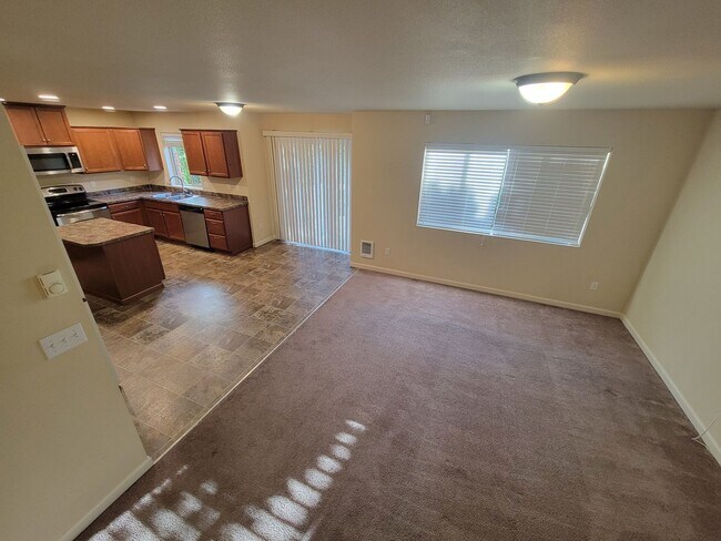 Foto del edificio - Spacious 3 Bedroom Home in Silverdale!