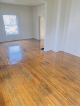 Building Photo - 440 Orena Ave