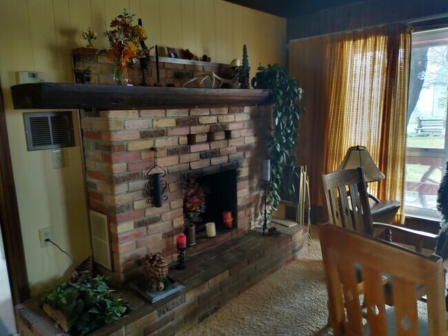 Foto del edificio - 20 Orcutt Dr