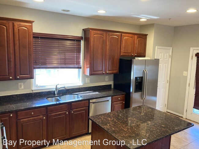 Building Photo - 3 br, 3.5 bath House - 3515 Foundry Mews