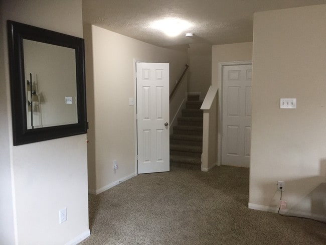 Building Photo - 2242 Tandy Park Way