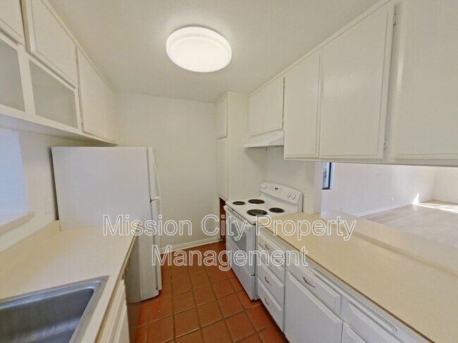 Building Photo - 5446 8th St