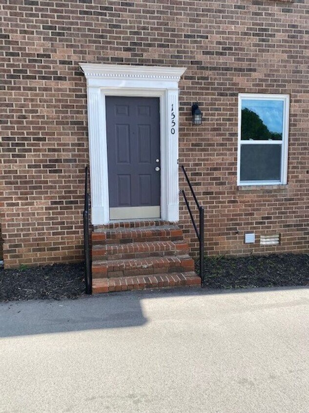 Foto principal - 1550 Elrod St