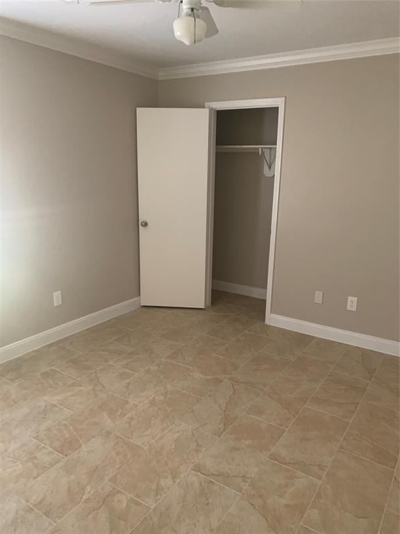 Foto del edificio - 1402 Township Ct