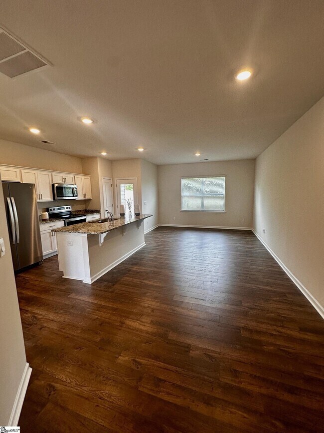 Building Photo - 113 Sunriff CT