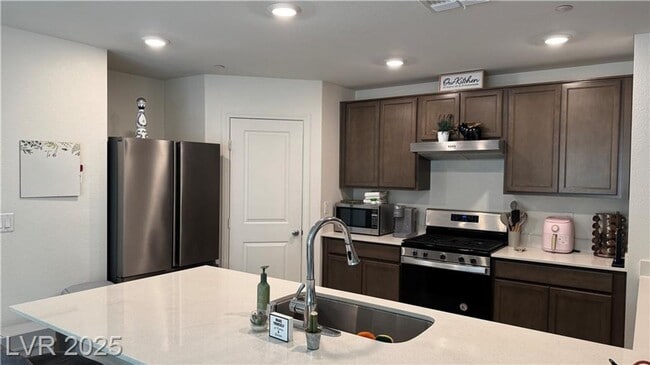 Building Photo - 2 Story 3 bedrooms 3 full baths Inspirada Henderson
