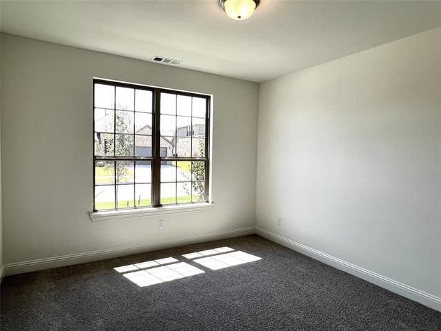 Building Photo - 5952 Halls Lk Lp