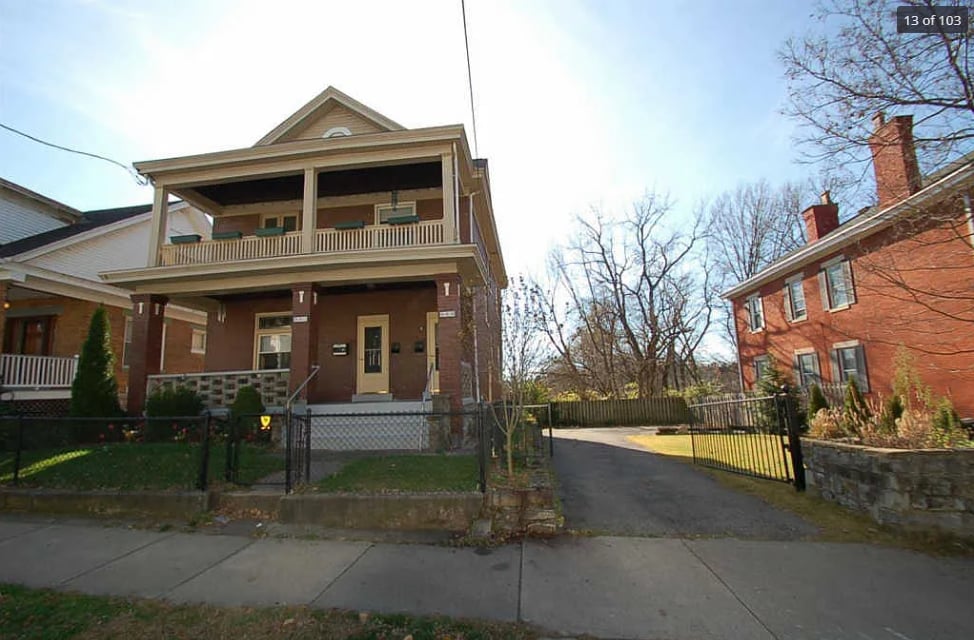 Primary Photo - 983 Windsor St