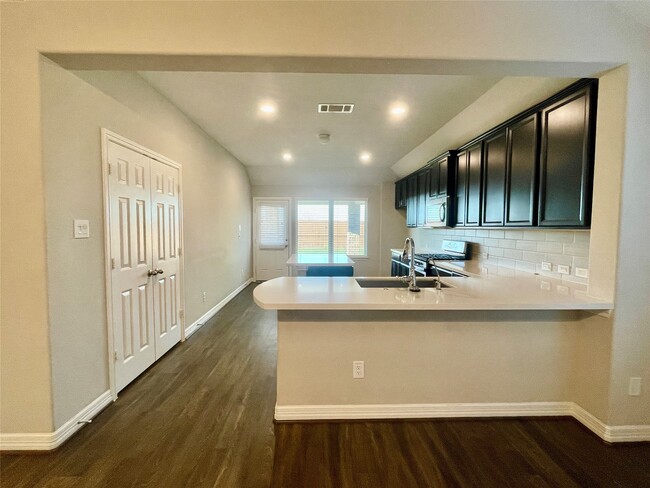 Building Photo - 26314 Stonedale View Dr