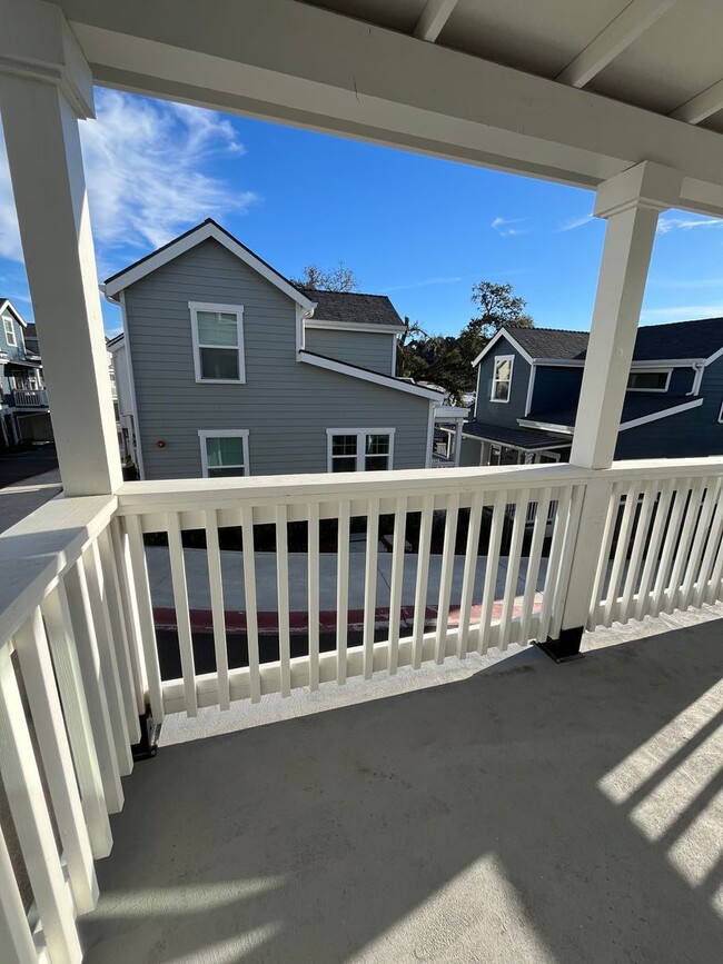 Foto del edificio - UPCOMING 3 BED 2 BATH HOME AVAILABLE 3/16/2026!!