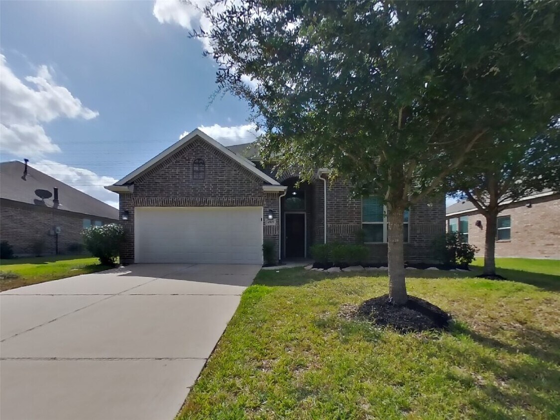 Foto principal - 4515 Carmel River Ln