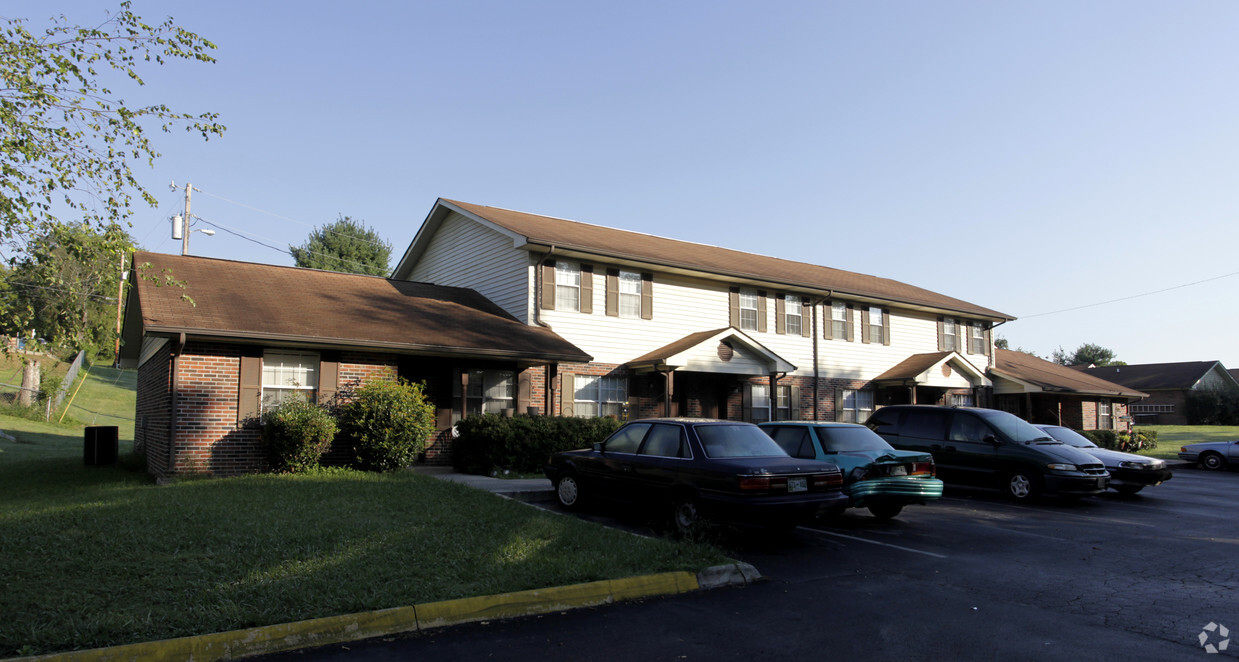 Building Photo - Calloway Village Apartments