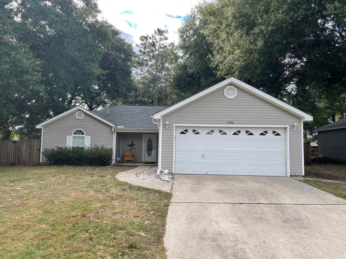 5470 Haburn St, Crestview, FL 32539 House for Rent in Crestview, FL