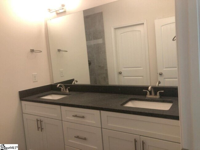 Foto del edificio - 402 Albus Ct