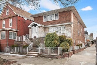 Building Photo - 588 Avenue A
