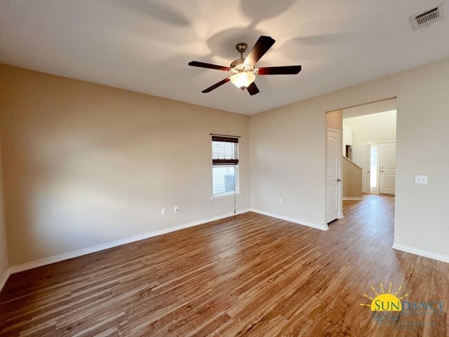 Building Photo - Beautiful 2 story home in South Crestview!