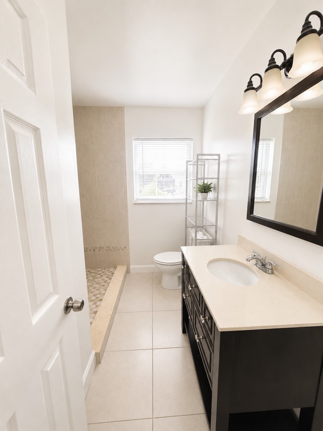 Foto del edificio - 4830 NW 176th St