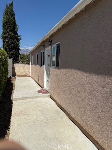 Building Photo - 6103 Hart Ave