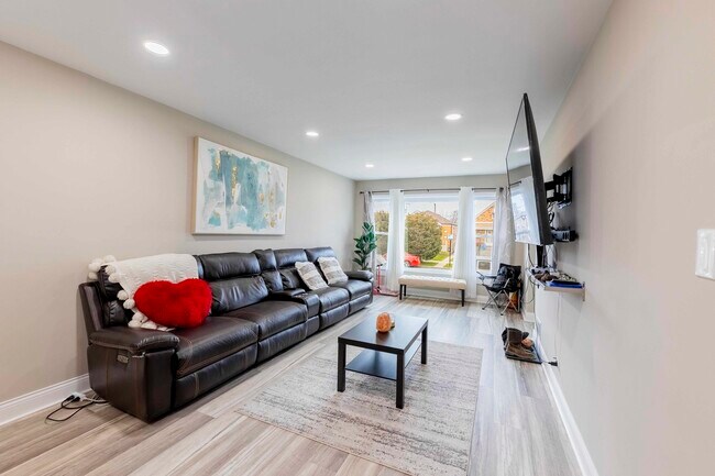 Foto del edificio - 7209 S Ridgeway Ave