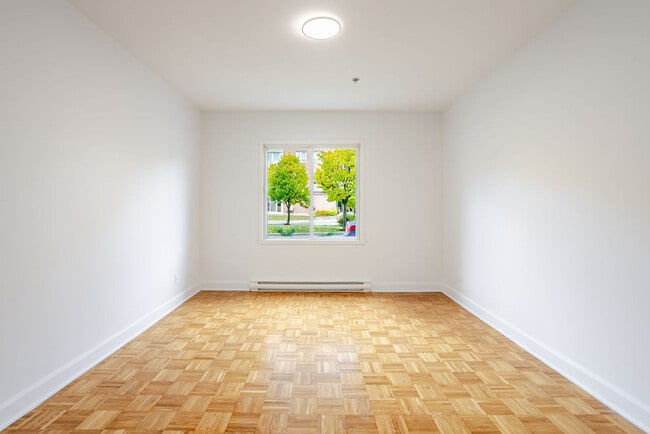 Building Photo - L'Esterel