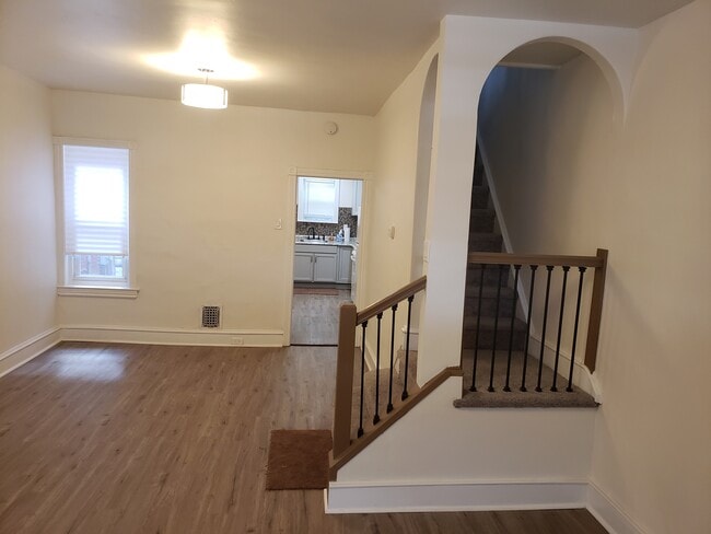 Building Photo - 1426 N 57th St
