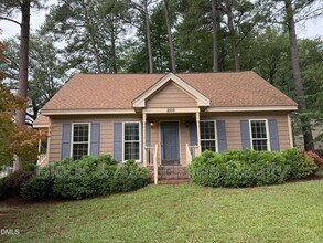 Building Photo - 200 Coachman Dr