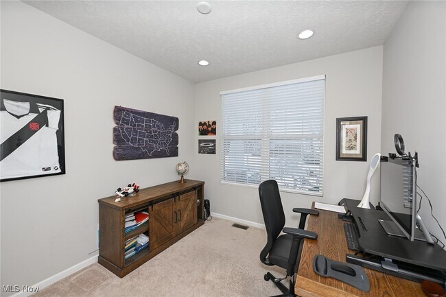 Foto del edificio - 81 Garnett Cir