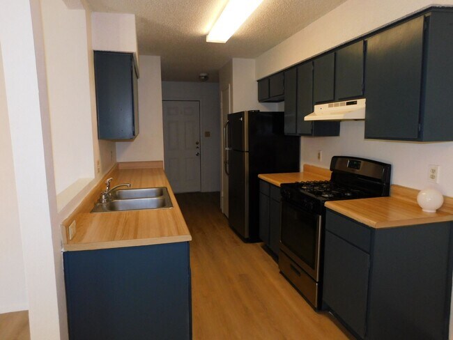 Foto del edificio - 1708/1710 HORSESHOE CR