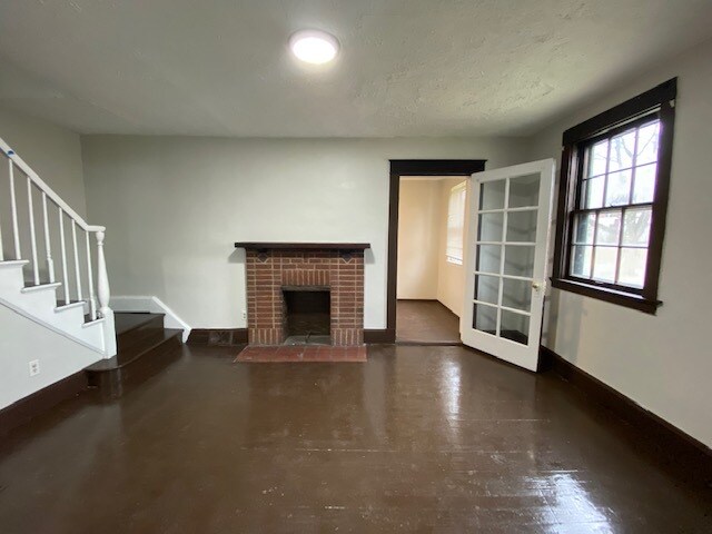 Building Photo - 1578 Pilgrim St