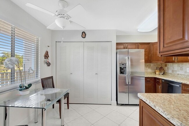 Foto del edificio - 7286 Huntington Ln