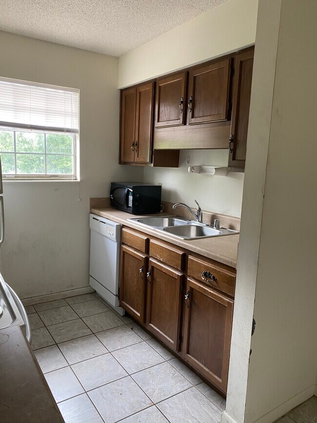 A new microwave and toaster oven has been added. - 1412 11th St S