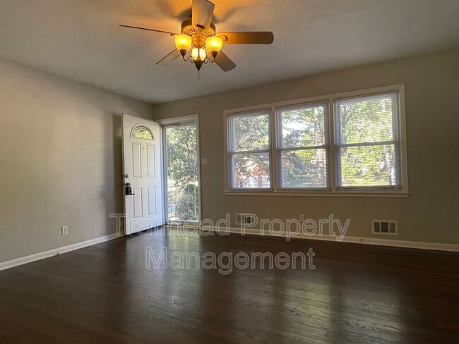 Foto del edificio - 4225 S Saville St
