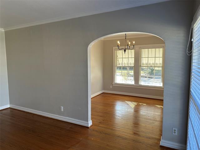 Building Photo - 6000 Kenwood Ave