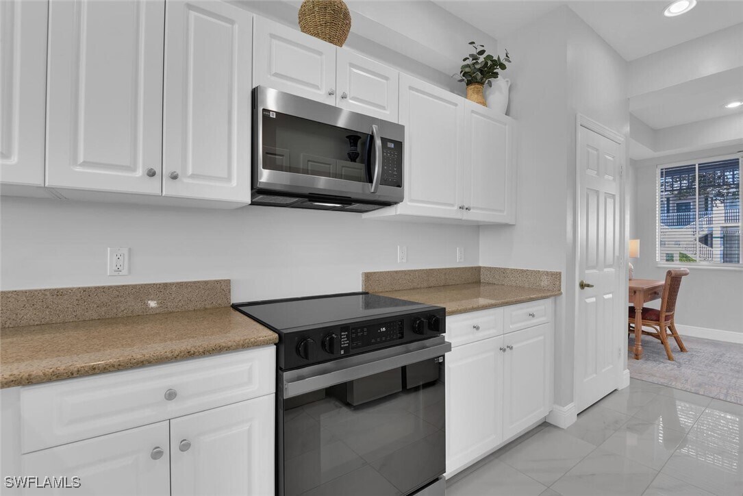 Foto del edificio - 7955 Mahogany Run Ln