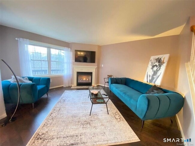 Foto del edificio - 1303 Bradford Dr