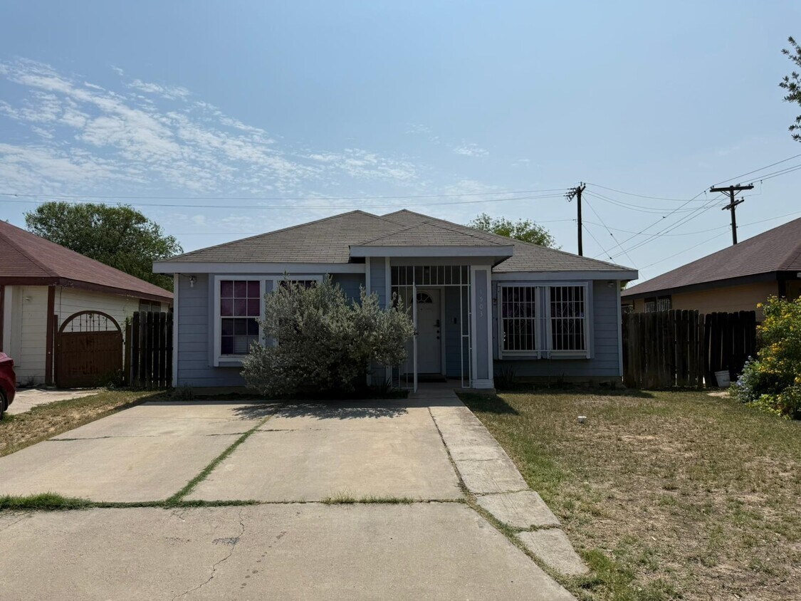Foto principal - 1503 Eisenhower Dr