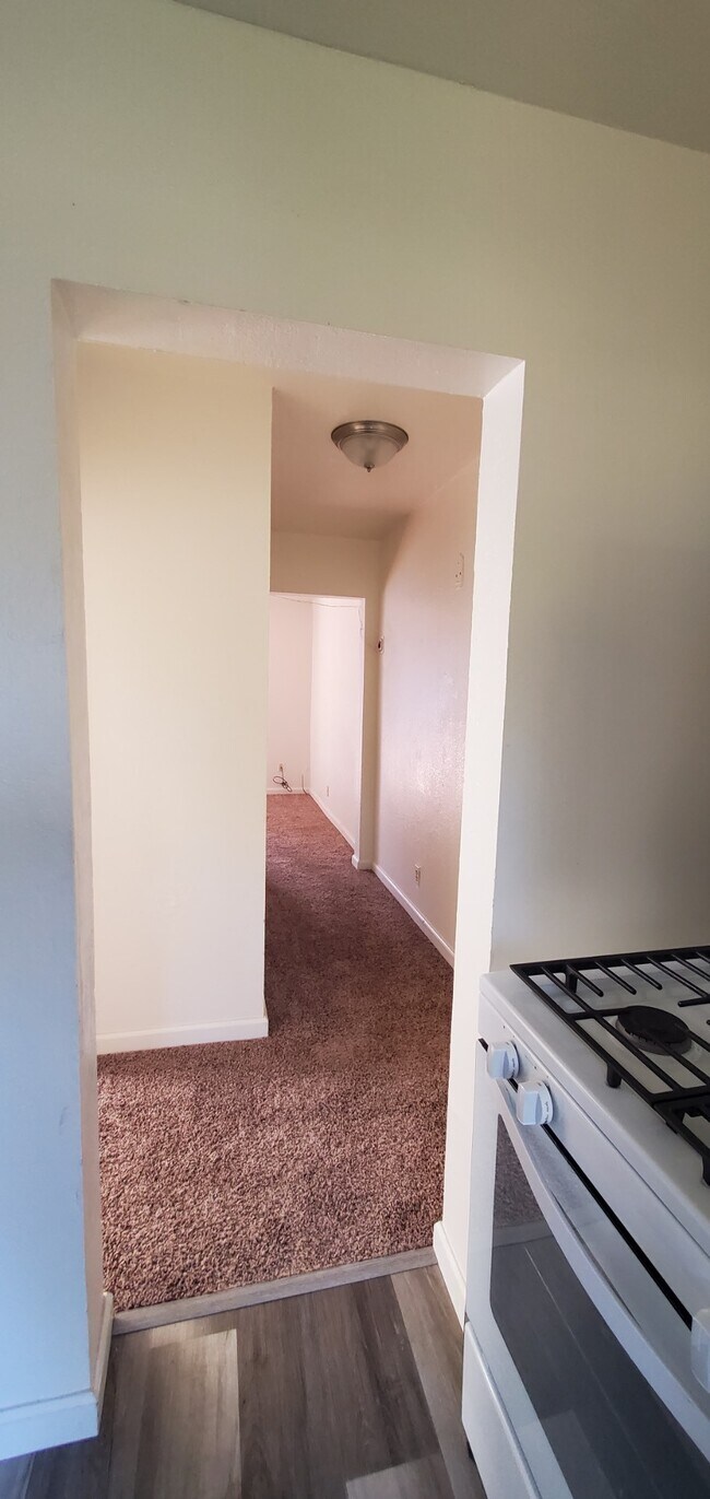 1677 Oak St, Oroville, CA 95965 Townhome Rentals in Oroville CA