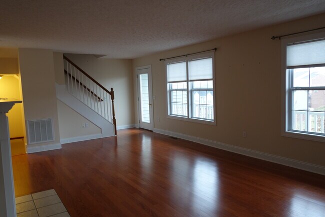 600 Oaktree Blvd Christiansburg Va 24073 Townhouse For Rent In Christiansburg Va Apartments Com