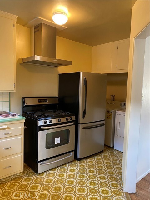 Foto del edificio - 1209 N Monterey St